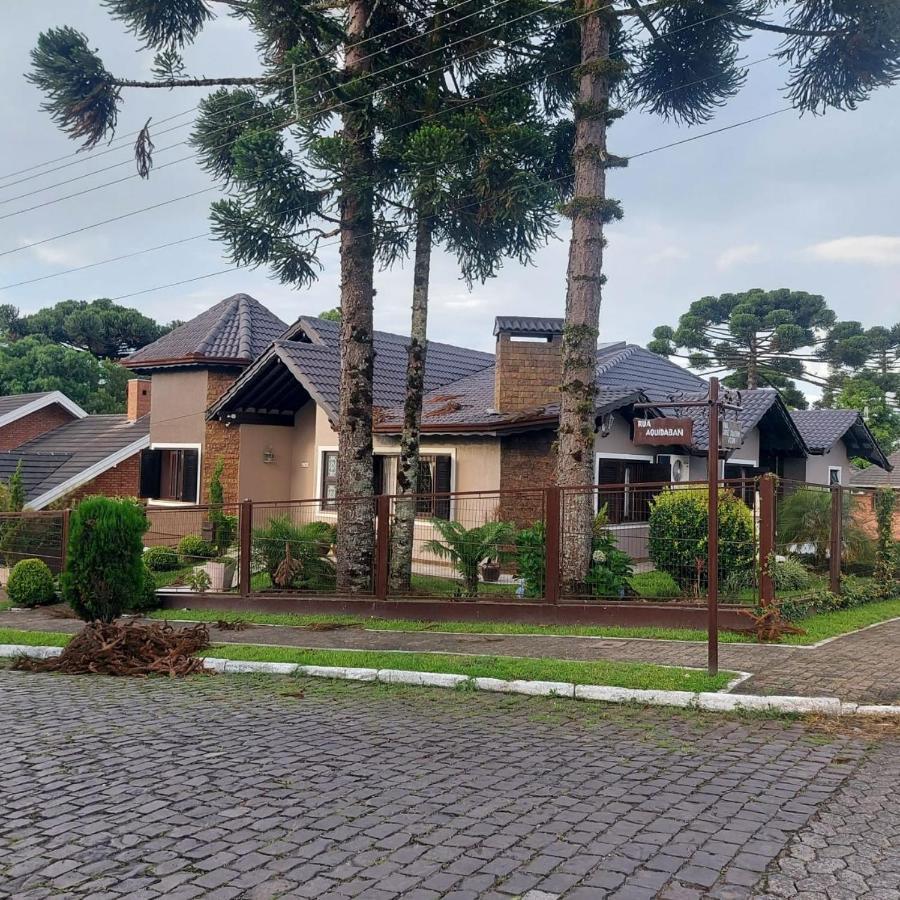Residencial Pine House Hotel Canela Eksteriør billede